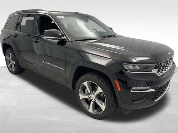 JEEP GRAND CHEROKEE 2025 1C4RJHBG9SC310579 image